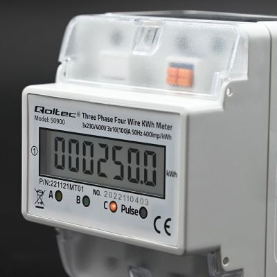 5. QOLTEC THREE-PHASE ENERGY CONSUMPTION METER FOR DIN RAIL | 230V | LCD | 4P