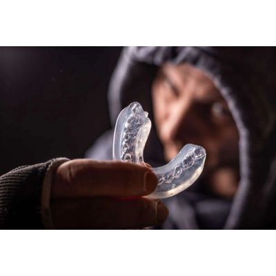 9. Mouthguard + box - clear | Standard