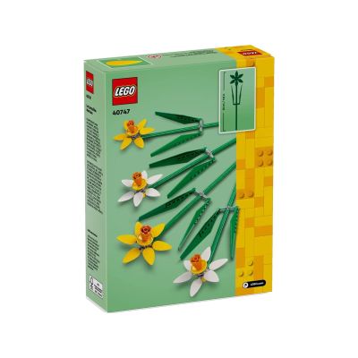 2. LEGO BOTANICALS 40747 Daffodils