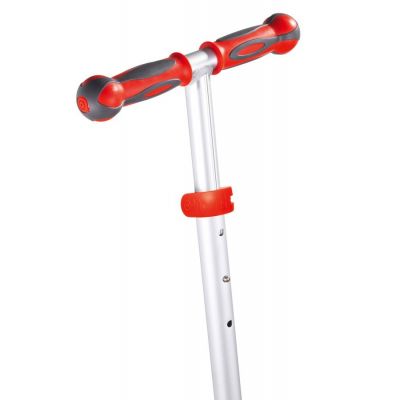 14. Globber 440-152-2 Ferrari 3-wheel scooter HS-TNK-000009781