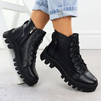 5. Black Women's Ankle Boots Potocki Z25-JE19317