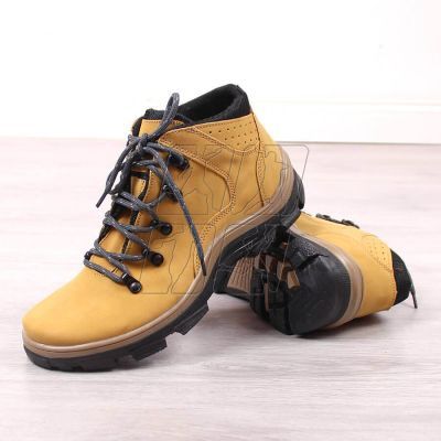 4. Trekking high insulated boots Kornecki Jr KOR6717A