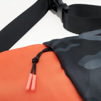 4. Iguana Modony waist bag 92800482362