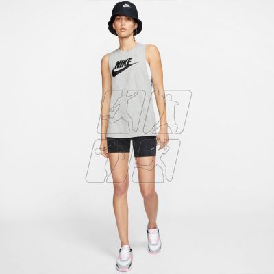 4. Nike Sportswear W CW2206 063 T-shirt