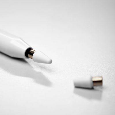 8. Wozinsky Stylus Universal Active Stylus (Android and iOS) - White