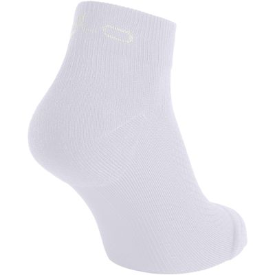 3. UNI ODLO ESSENTIAL Short Socks, White
