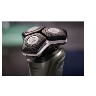 4. PHILIPS series 5000 S5886/38 shaver
