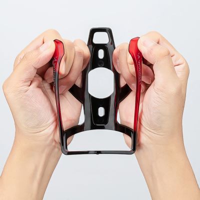 6. Wozinsky WUR-01BR Bike Bottle Holder Basket - Black and Red