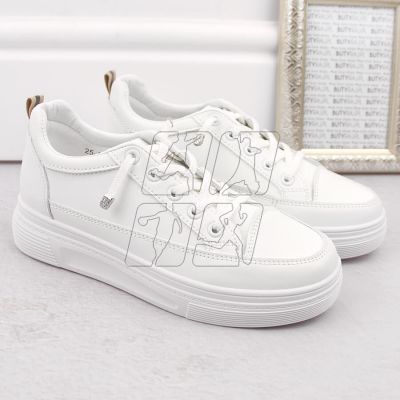 4. Vinceza W JAN312 sports shoes, white