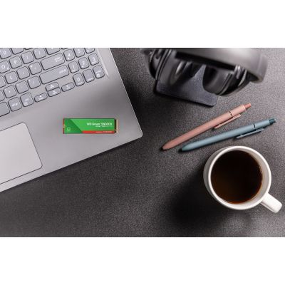 11. WD Green SN3000 2TB M.2 NVMe SSD WDS200T4G0E