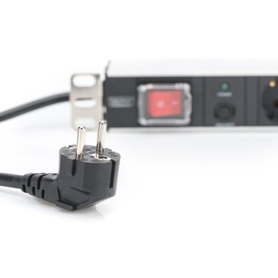 5. Digitus PDU 19" Rackmount Power Strip, 7x Schuko sockets, 2.0m, 1x Unischuko plug, 16A, on/off, overload protection, aluminum profile