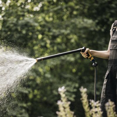 8. Adjustable spray lance