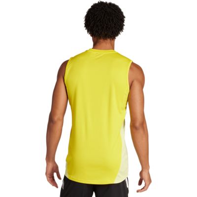 4. Adidas Tiro 25 Competition Sleeveless Jersey M JI8954