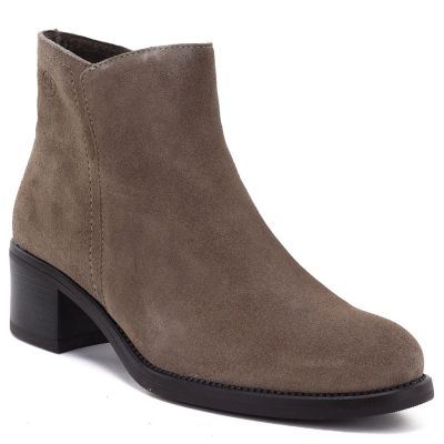 6. Women's leather ankle boots with a block heel, beige Sergio Leone BT-52-S