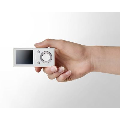 5. Intenso MP3 Videoplayer 1.8" Video Scooter BT 64GB White