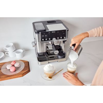 8. Ninja Luxe Cafe Pro ES701EU coffee machine