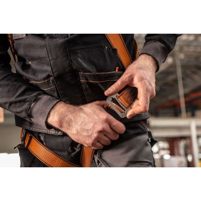 6. NEO tools 97-101 belay and rappel device