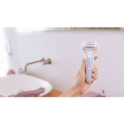 8. Panasonic ES-EY30 60 Tweezers Pink, White