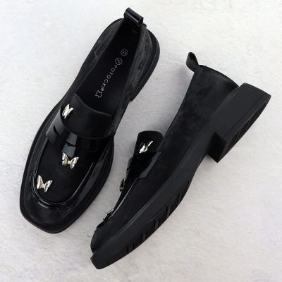 4. Ladies' loafers with butterflies, black, Potocki SZ12650