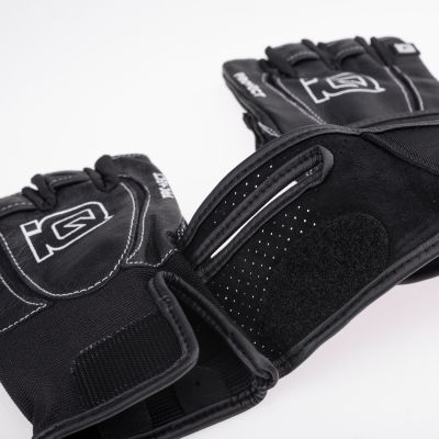 10. Men's BURIED III GLOVES