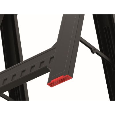 23. TITAN STAND KISTENBERG CONSTRUCTION STAND