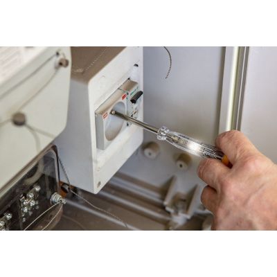 7. 1000V pliers and screwdriver set, 7 pcs.