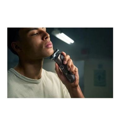 15. PHILIPS series 5000 S5886/38 shaver