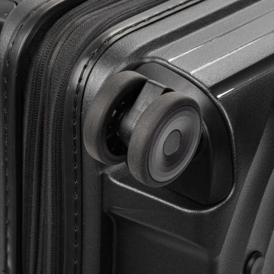 19. SwissBags Echo 16575 Cabin Suitcase