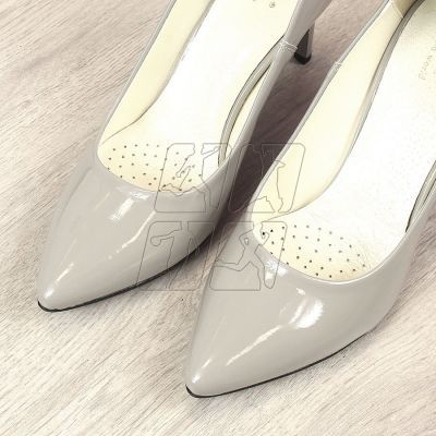 7. Pumps on a stiletto heel lacquered Juma W CIT2565J gray