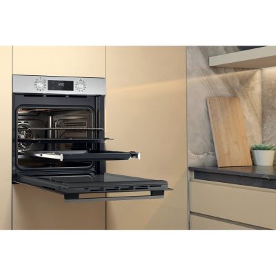 7. WHIRLPOOL OMK58CU1SX electric oven