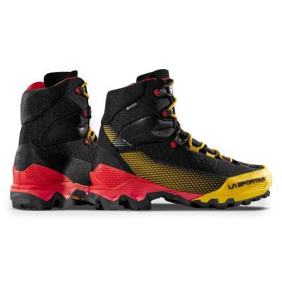 3. La Sportiva Aequilibrium ST GTX ZFMS098K00Y00 Black/Yellow