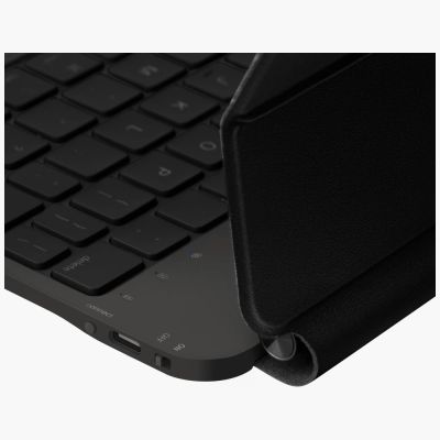 5. Uniq Venno Pro Magnetic Smart Case with Keyboard for iPad Air 10.9" (2020/2022) / Pro 11" (2021/2022) / Air 11" (2024/2025/2026) - Black