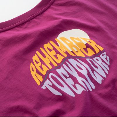 4. Women's RESA WO'S Short Sleeve T-Shirt