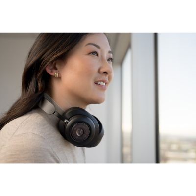 127. Kensington H3000 Bluetooth Over-Ear Headphones