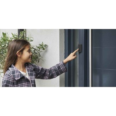 4. Linus Yale Smart Keypad