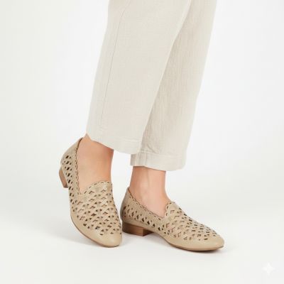 5. Women's leather openwork shoes, beige, Jezzi OL50-1