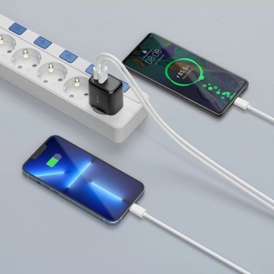 7. Tech-Protect C20W Charger USB-C PD 20W / USB-A QC 3.0 - Black