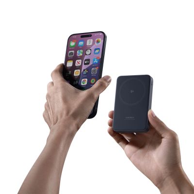 14. Cuktech WPB100 10000 mAh Qi2 Magnetic Powerbank 30W with Stand - Black