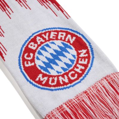 2. Adidas Bayern Munich Scarf JX0624