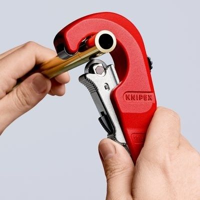 6. Knipex 90 31 02 SB hand pipe cutting tool Pipe cutter