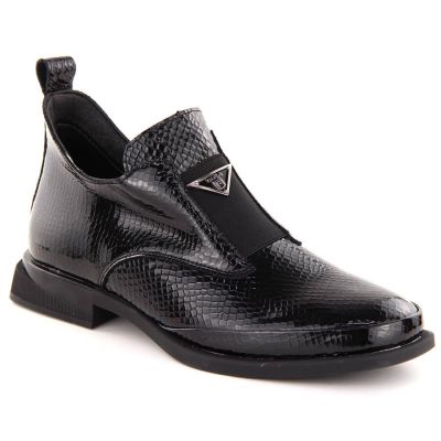 8. Women’s black crocodile-effect patent leather ankle boots with decorative detail, Filippo DBT6425