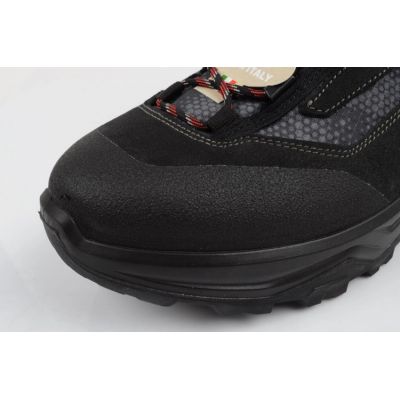 5. Aku Adapta Gore-tex M 494353 shoes