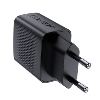 4. Acefast A78 Charger Network GaN USB-A / USB-C PD 20W - Black