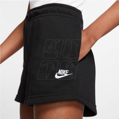 4. Nike Sportswear Essential Shorts W CJ2158-010