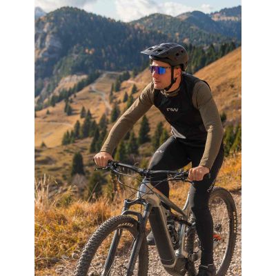 4. NORTHWAVE Shield Vest Black