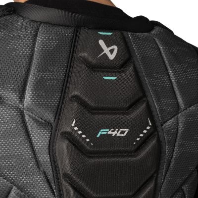 5. Bauer Supreme F40 Intermediate hockey shoulder pads