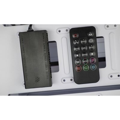 5. TACENS MARS MF-HUB 10x ARGB PWM- hub + remote control