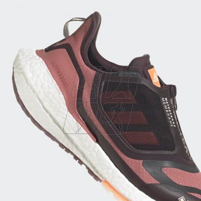 7. Adidas Ultraboost 22 Gore-Tex Shoes W GX9131