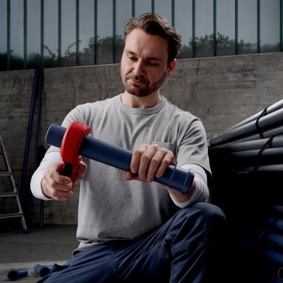 20. Knipex 90 23 01 BK hand pipe cutting tool Pipe cutter