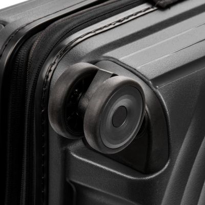 5. SwissBags Echo 16575 Cabin Suitcase